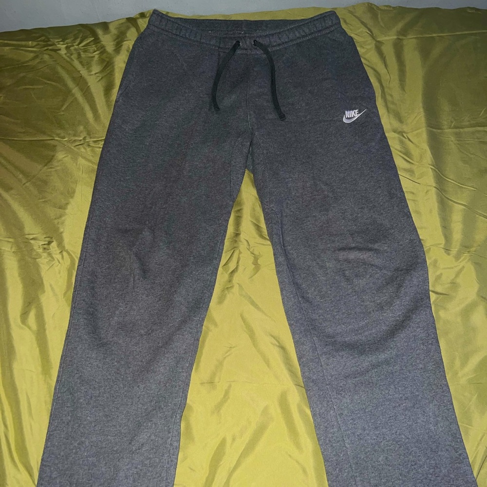 Nike Sweatpants Grey